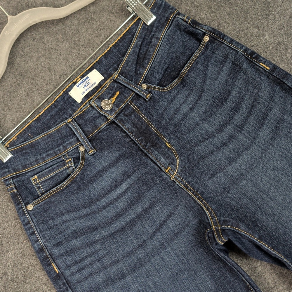 Denizen from Levi's Womens Mid-Rise Bootcut Jeans Dark Wash 6S W28 L30